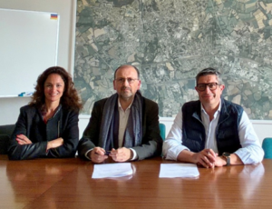 de gauche à droite : Aurélia Leroux, directrice du CMQ EAC, Jean Calisti, président du CMQ EAC, Philippe Le Goff, maire de la ville de Guingamp
